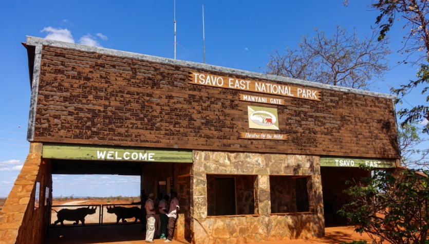 Brama parku Tsavo East